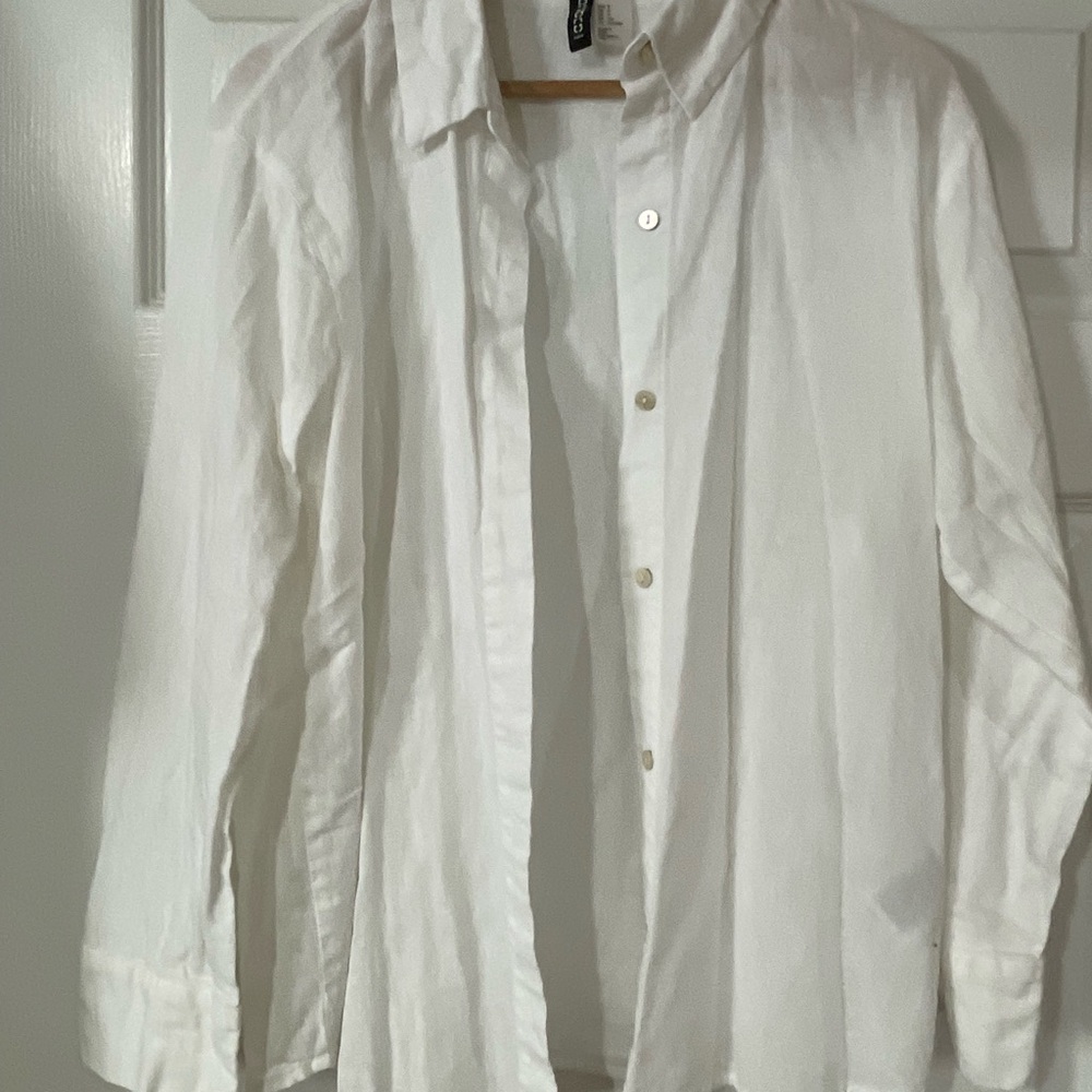 H&M Divided White Linen Blend Button Collar Shirt